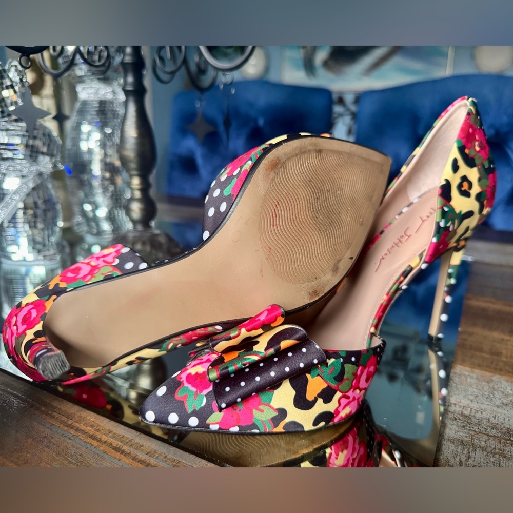 Betsey Johnson Black Polka Dot Floral Bow Pointed Pumps - Picture 5 of 9